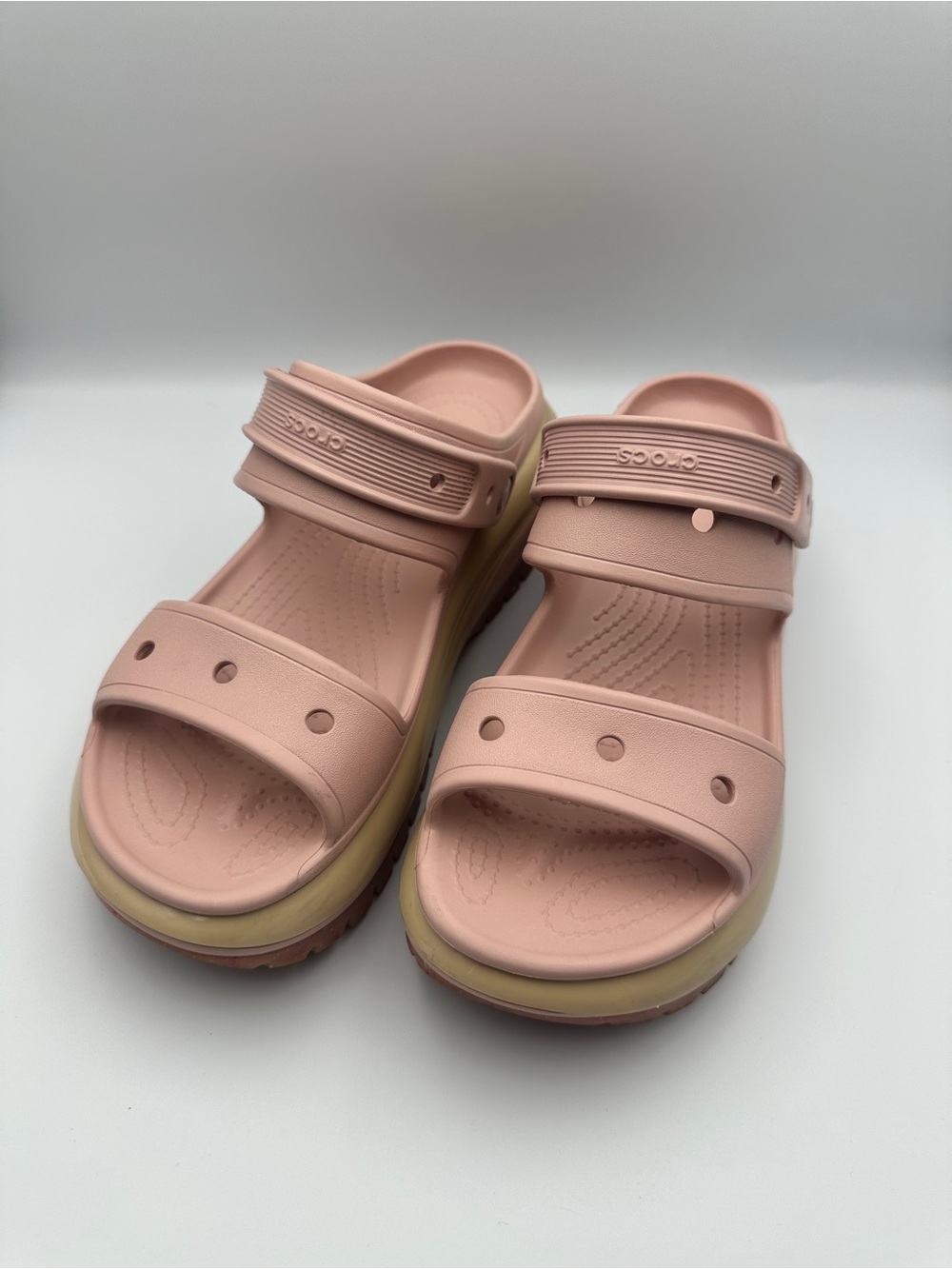 Crocs Classic Mega Crush Sandal Pink‎ Clay Women’s 12 Platform Heel Thick Sole
